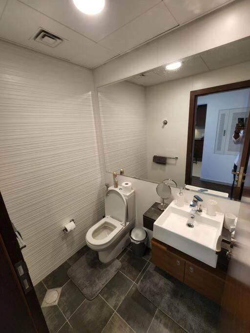 Cozy 1br In Gate Tower Appartement Abou Dabi